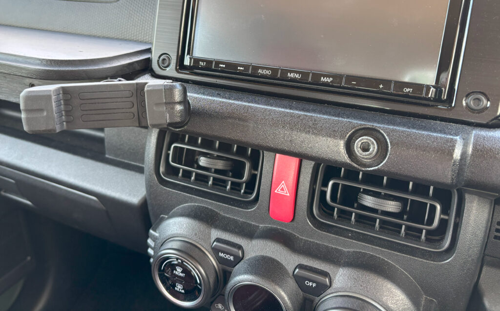 カーメイト・スマホホルダー